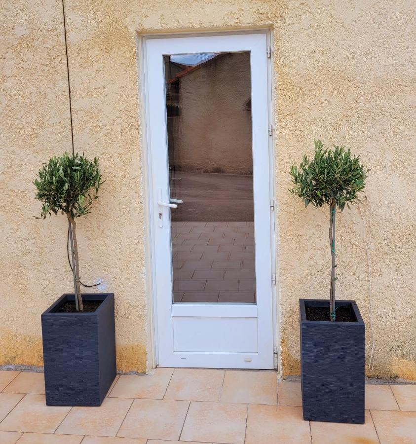 Adorable Maison En Plein Coeur Du Village. Bouc-Bel-Air Dış mekan fotoğraf